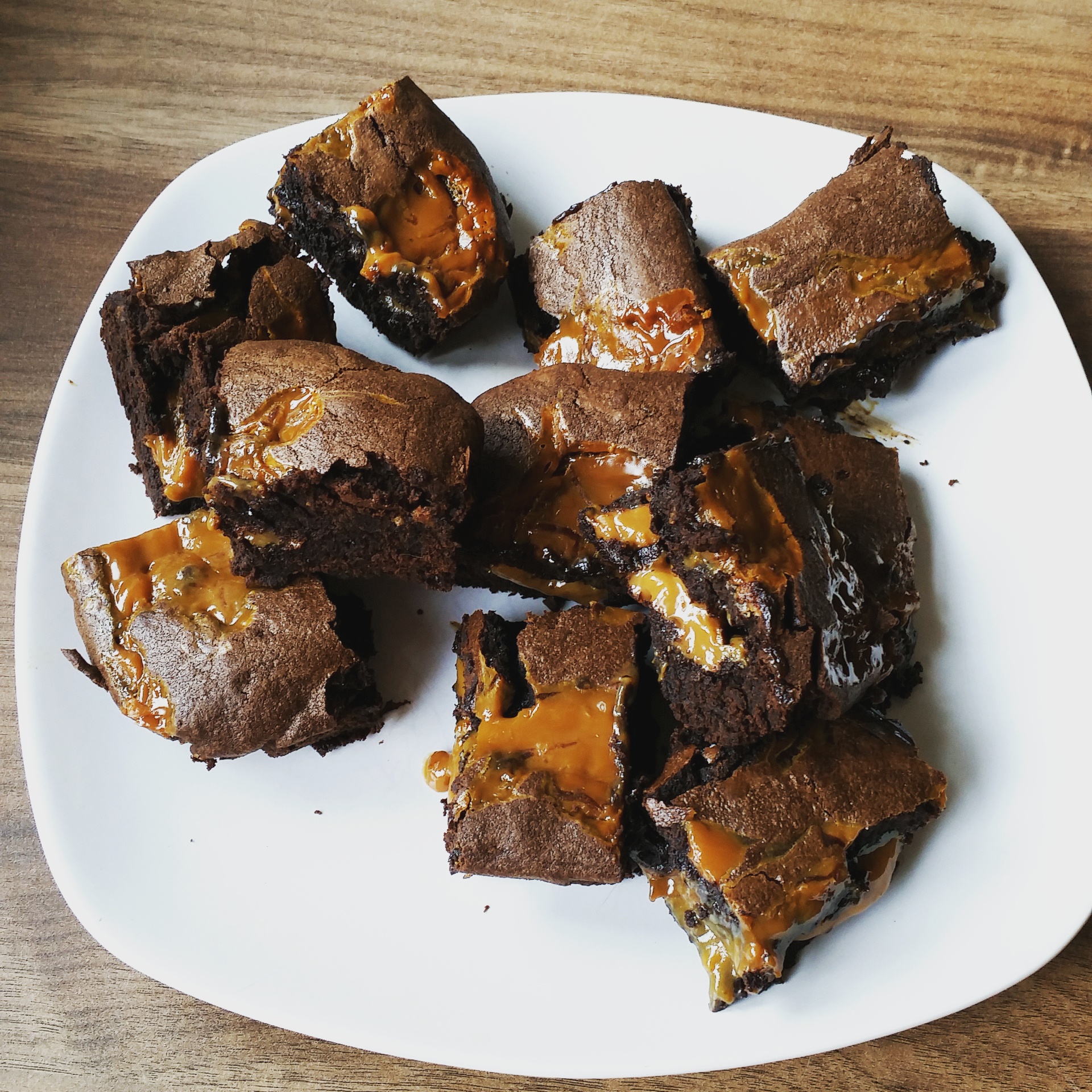 Canamel Ripple Lifestyle Chatter: Caramel Ripple Brownies - Boo & Maddie