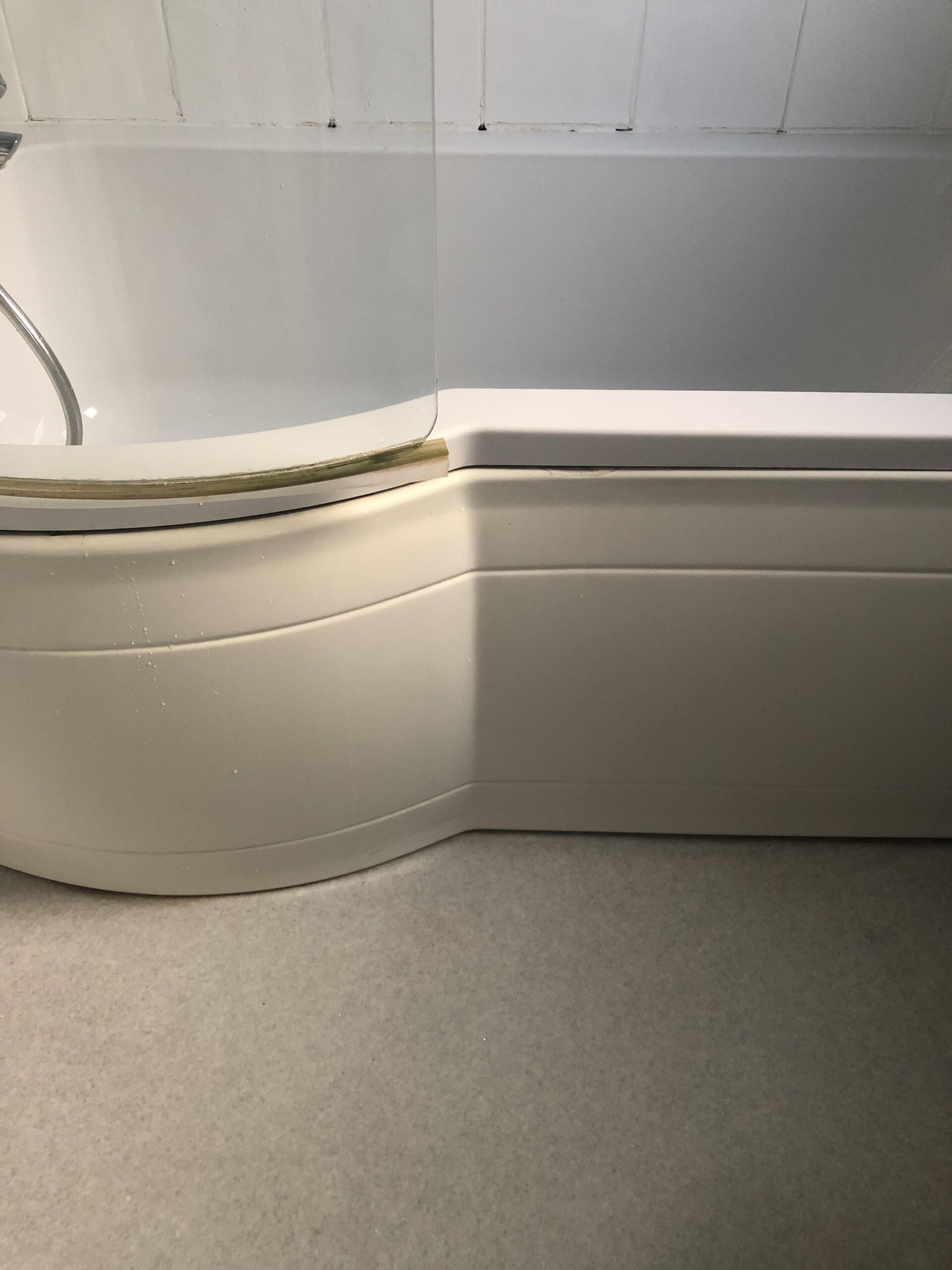 Painting A Vinyl Bathroom Floor 6 Months On Update Boo & Maddie