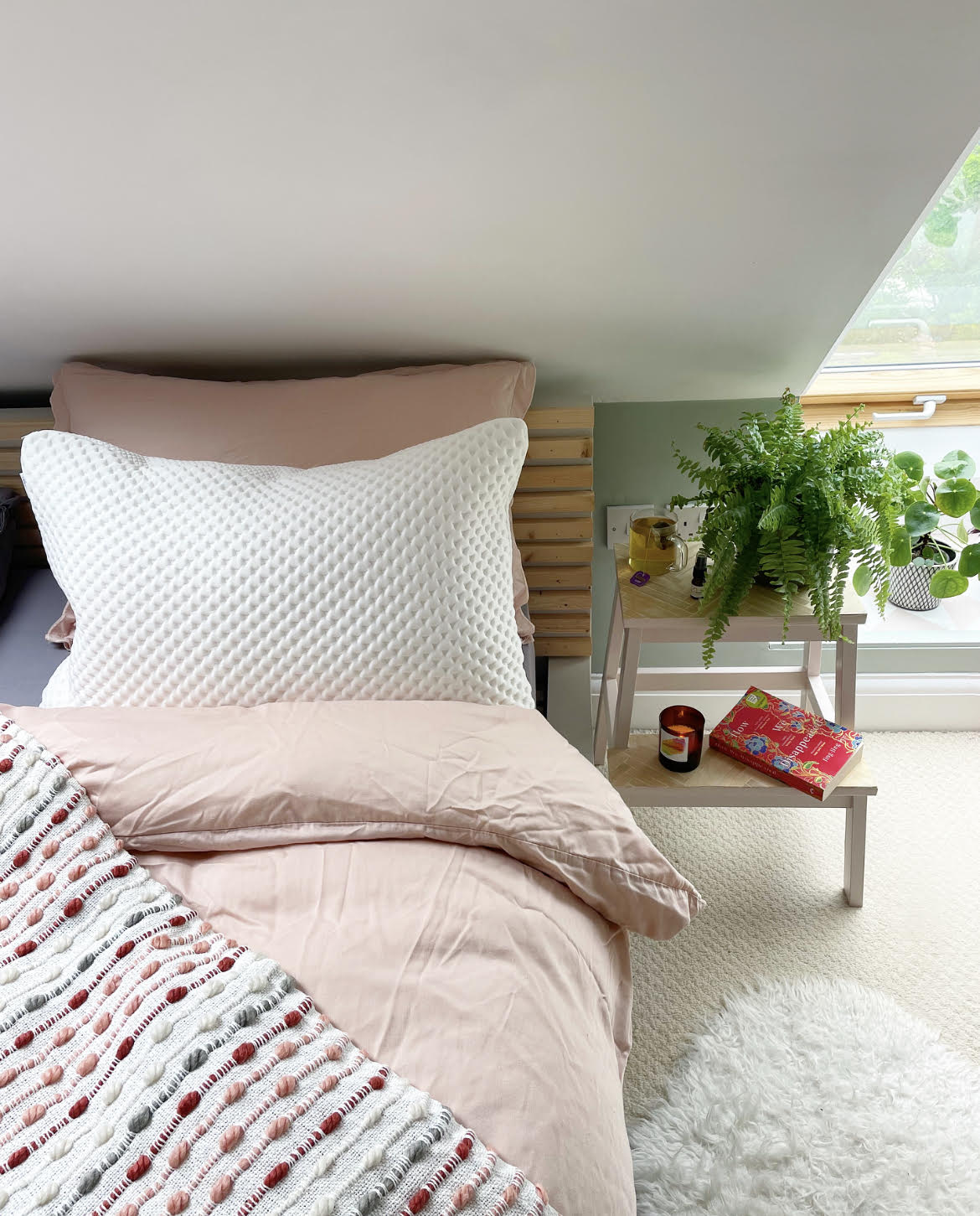 Bedroom scene featuring TEMPUR® Comfort Original Pillow